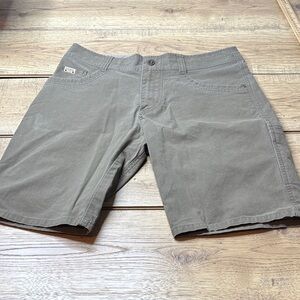 Men’s Kuhl Revolvr Shorts Size 32- Greenish Gray Color